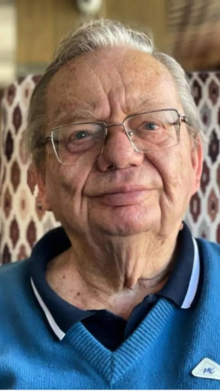 You are currently viewing 10 beautiful quotes by Ruskin Bond on love and life